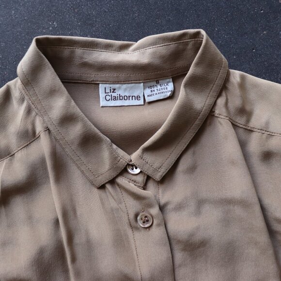 100% Silk Longsleeve Button Front Blouse in Mocha Mouse Brown by Liz Claiborne - Picture 5 of 9